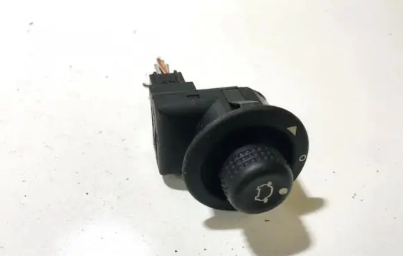 Ford Fiesta Wing mirror switch 93bg17b676ba 93bg-17b676-ba