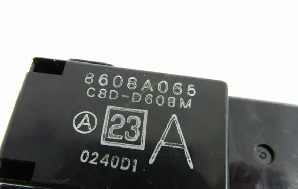 Mitsubishi Lancer X Electric window control switch 8608A065