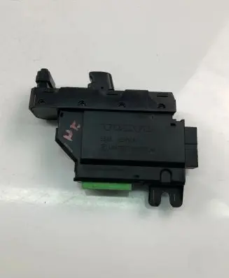 Volvo V70 Electric window control switch 9401805