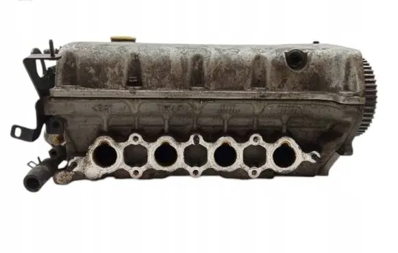 KIA Carens I Engine head 
