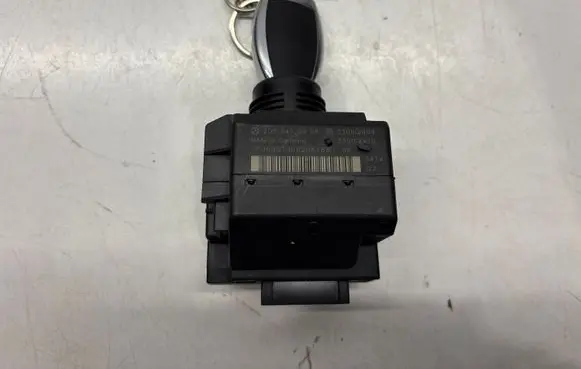 Mercedes-Benz C W203 Ignition lock 2095450908