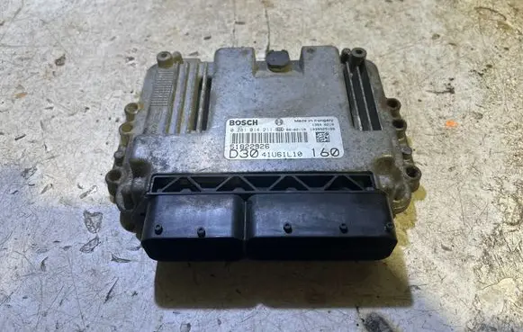 Peugeot Boxer Engine control unit/module 0281014211 51822926 41U61L10