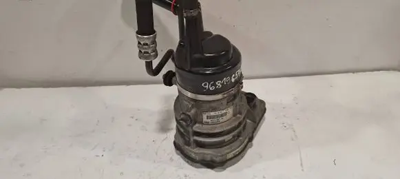Citroen C4 Grand Picasso Power steering pump 9681965780