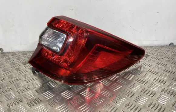 Subaru Outback (BS) Rear/tail lights 22060228