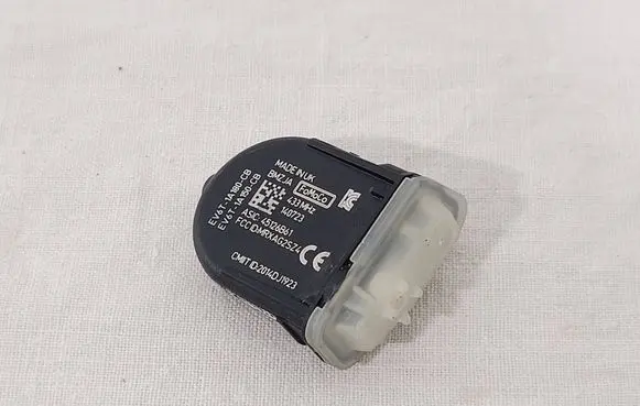 Ford S-MAX Tire pressure sensor EV6T1A180CB 45126B61 2014DJ1923
