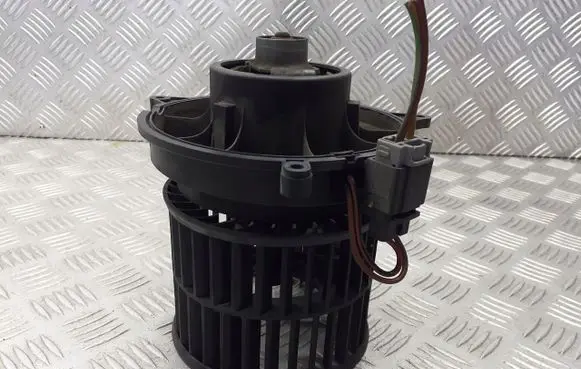 Ford Fusion Heater fan/blower 1736005401