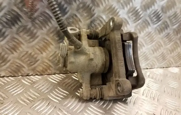 Renault Trafic III (X82) Rear brake caliper 837016 61708