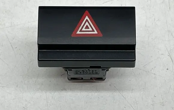 Peugeot Traveller Hazard light switch 9809181677