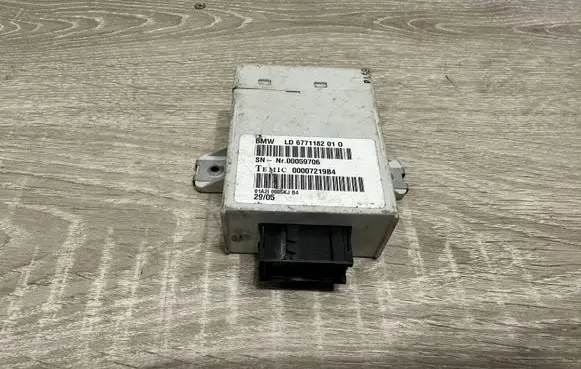 BMW 3 E90 E91 Cruise control unit/module 6771182 00059706 00007219B4