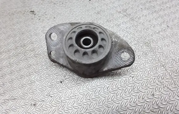 Seat Ibiza III (6L) Front shock absorber mounting bracket 