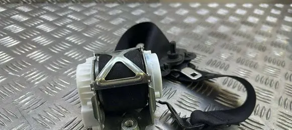 BMW 1 F20 F21 Front seatbelt 34078319
