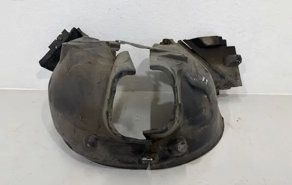 Mercedes-Benz C W204 Front wheel arch liner splash guards A2046904730 A2046983930 A2046906030