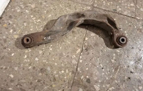 Volvo V60 Rear upper control arm/wishbone 31329303