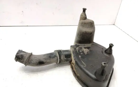 Intake resonator
