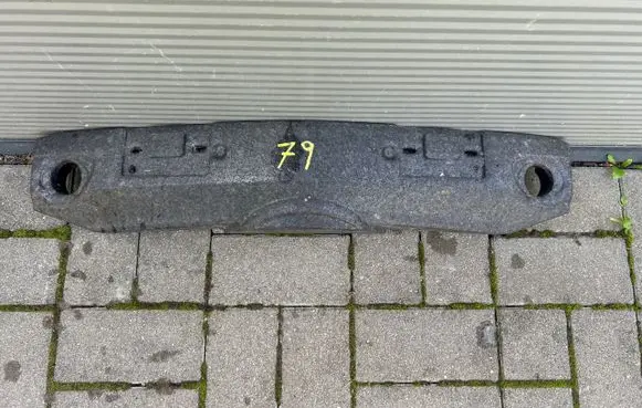 Front bumper foam support bar