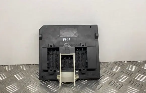 Volkswagen Golf VII BSM Control unit 5Q0937084AE