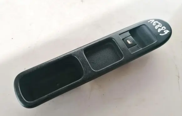 Peugeot 307 Electric window control switch 96351625xt