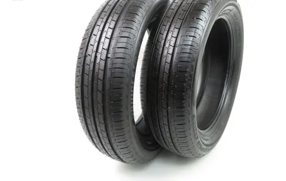 Volkswagen Golf V R16 summer tire 