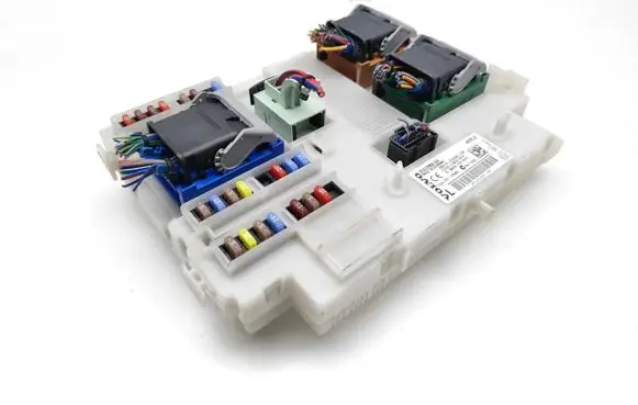Volvo V60 Fuse module 31412969 31412969AA