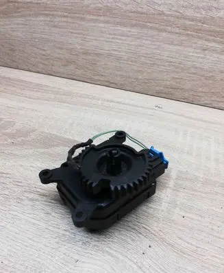 Volkswagen Polo Air flap motor/actuator 309368200 B24949012966