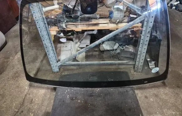 Citroen C5 Front windscreen/windshield window 