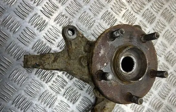 Lexus RX 300 Front wheel hub 