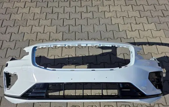 Volvo V60 Front bumper 31690530