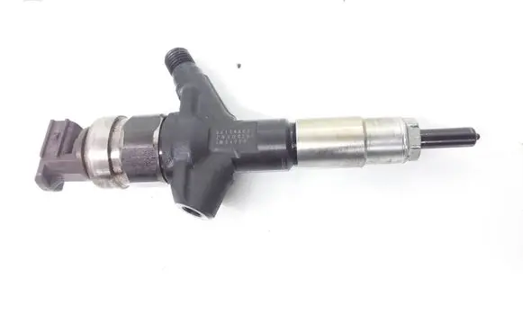 Subaru Forester SH Fuel injector 16613AA030