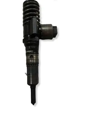 Volkswagen Touran I Fuel injector 03G130073G