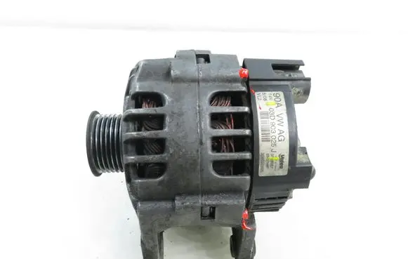 Volkswagen Polo IV 9N3 Generator/alternator 03D903025J