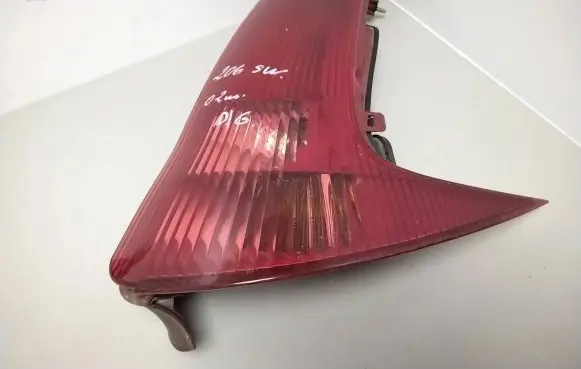 Peugeot 206 Rear/tail lights 89028684 9641540577