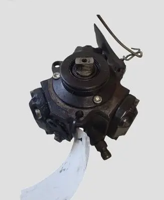 Hyundai Tucson JM Fuel injection high pressure pump 3310027000 0445010038