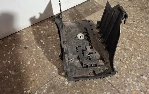 Volvo S60 Battery box tray 30716841 31299867