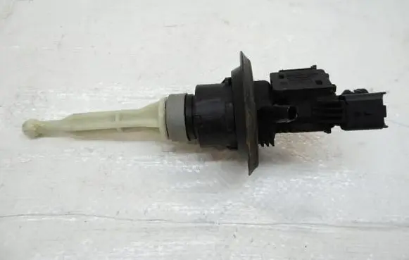 Clutch slave cylinder
