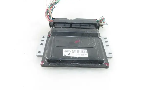 Nissan Primera Engine control unit/module MEC37060