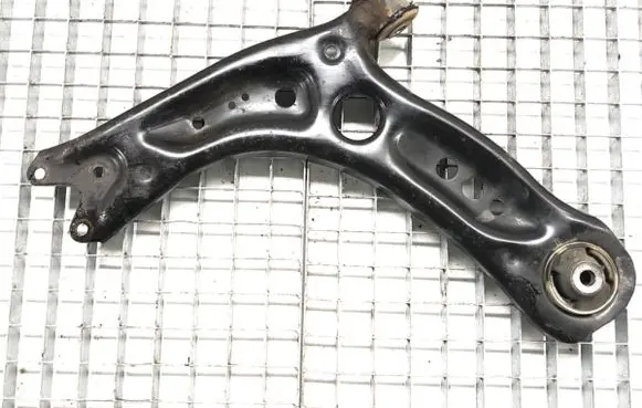 Skoda Octavia Mk3 (5E) Front control arm 5Q0407151L