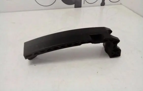 Porsche Cayenne (9Y0 9Y3) Brake caliper pad carrier rear 4M0808185A