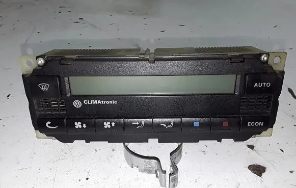 Volkswagen PASSAT B5 Climate control unit 5HB00761710