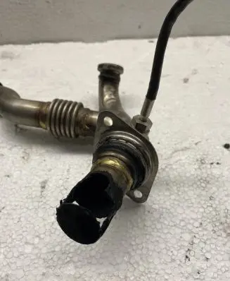 BMW 5 F10 F11 EGR valve line/pipe/hose 044073