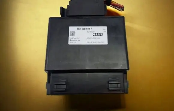 Audi A3 S3 8P Other control units/modules 8K0959663F