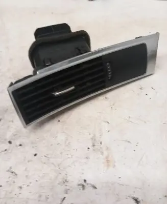 Audi A6 S6 C6 4F Dashboard side air vent grill/cover trim 4F1820901D