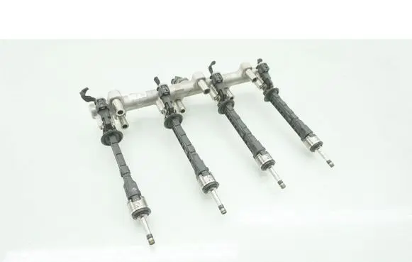 Mercedes-Benz CLA C118 X118 Fuel injector A2820702600