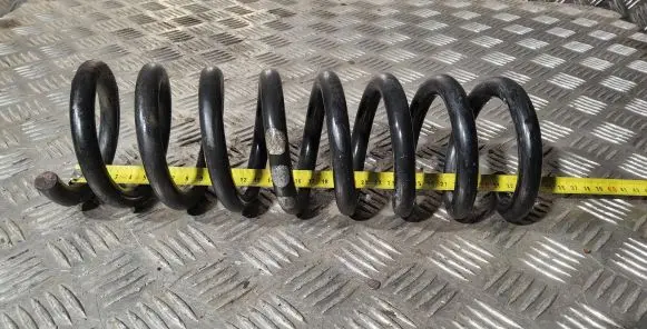 Mercedes-Benz C W203 Rear coil spring