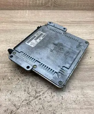 Peugeot 306 Engine control unit/module ECU 9641606680 0281010551