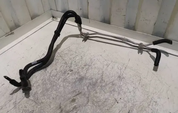 Audi A2 Fuel return line/hose 8Z0130308E