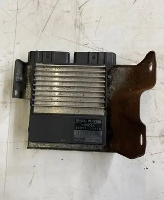 Toyota Hilux (AN10, AN20, AN30) Injection control unit/module 8987120050