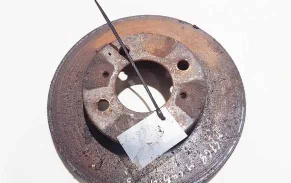 Mitsubishi Carisma Front brake disc ventiliuojamas