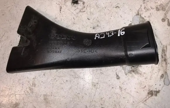 Volvo XC60 Engine coolant pipe/hose 30767287 A24316