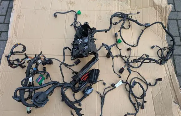 Volvo XC90 Engine installation wiring loom 9401966