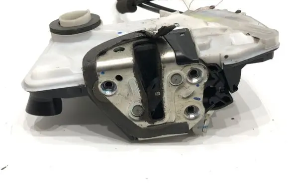 Toyota Aygo AB40 Front door lock